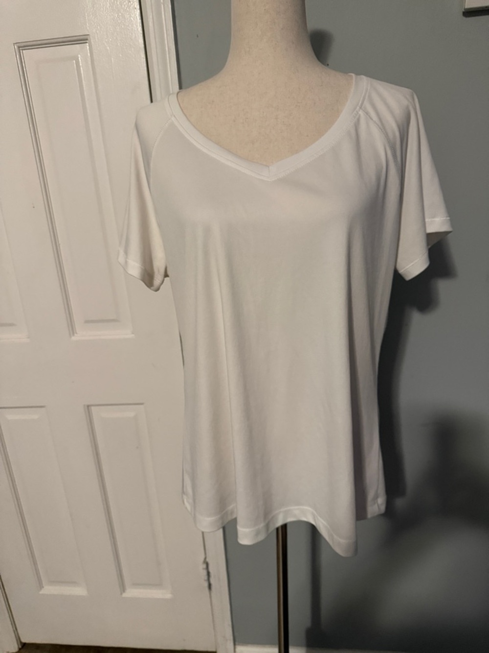 Danskin V-Neck Women's Top in White